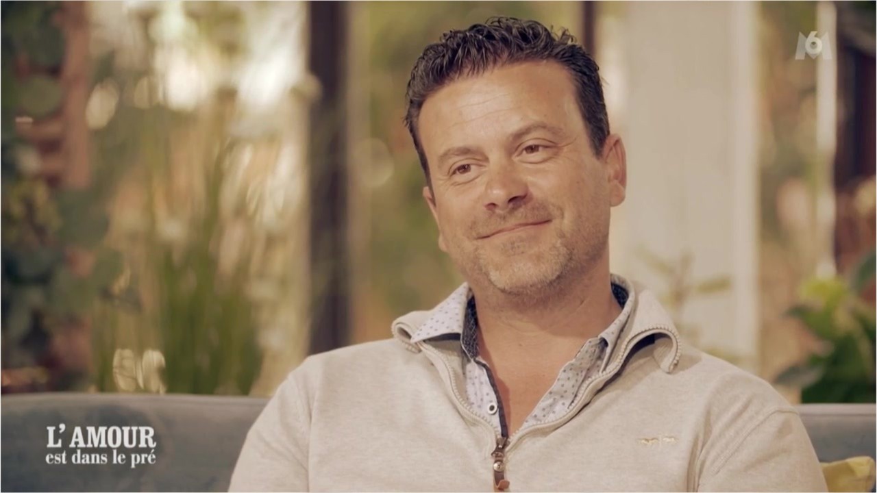Vincent Et Justine L Amour Est Dans Le Pré 2021 L'amour est dans le pré" : Vincent violemment attaqué sur l'âge de sa  nouvelle compagne : Femme Actuelle Le MAG