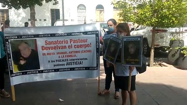 Familiares de Manuel Moya exigen justicia y piden les entreguen el cuerpo
