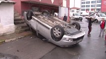 Sancaktepe'de kaza yapan otomobil takla attı, 1 kişi yaralandı