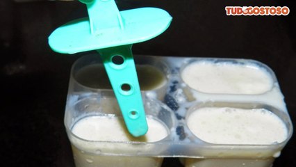 Picolé de coco caseiro