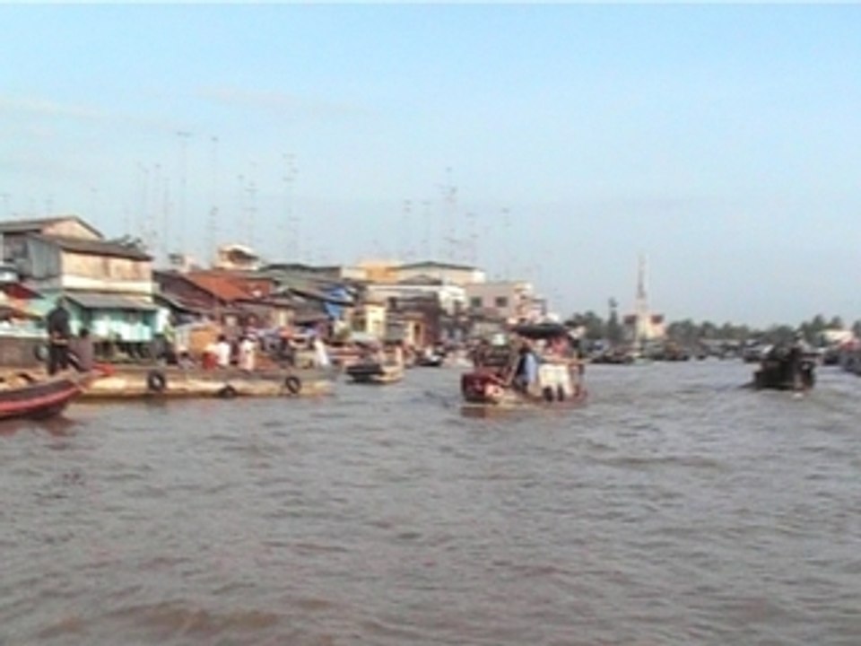 Bateau marché hanoi