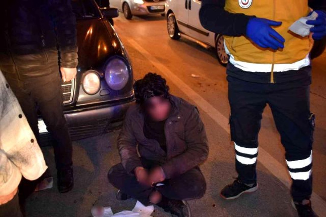 Son dakika haberleri | Kazada burnu kırılan motosikletli yolda bağdaş kurup ambulans bekledi