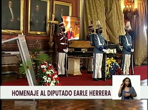 Rinden homenaje en Capilla Ardiente al Diputado Earle Herrera