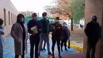 La Coral del Ateneo de  Mairena del Aljarafe cantan a los sanitarios de Ciudad Expo