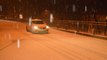 İstanbul'da kar yağışı etkili oluyor! Her yer beyaza büründü, sürücüler zor anlar yaşadı