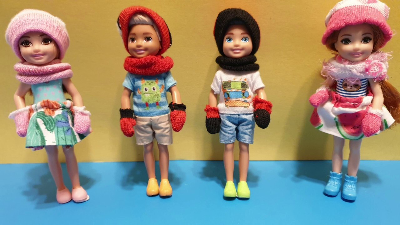 DIY Doll Hat, Mittens, Infinity Scarf from a Sock- DIY Doll Winter Clothes