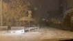 Çekmeköy'de kar yağışı başladı, karda drift yapan otomobil sürücüsü kamerada