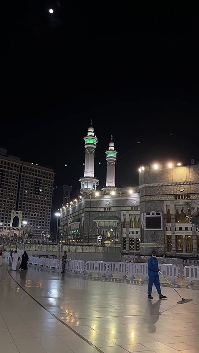 Makkah Fajr Adhaan Al Awwal | Sheikh Ibrahim al Madani