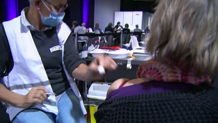 "Θύελλα που έρχεται" η Όμικρον -  Κυρίαρχη σε διεθνές επίπεδο με απόλυτο ρεκόρ κρουσμάτων