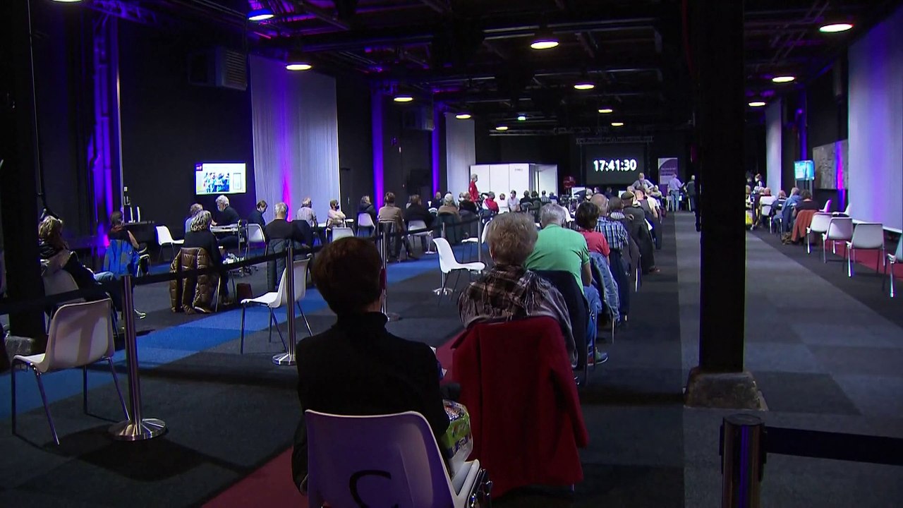 Erste Daten der EMA: Boostern hilft gegen Omikron