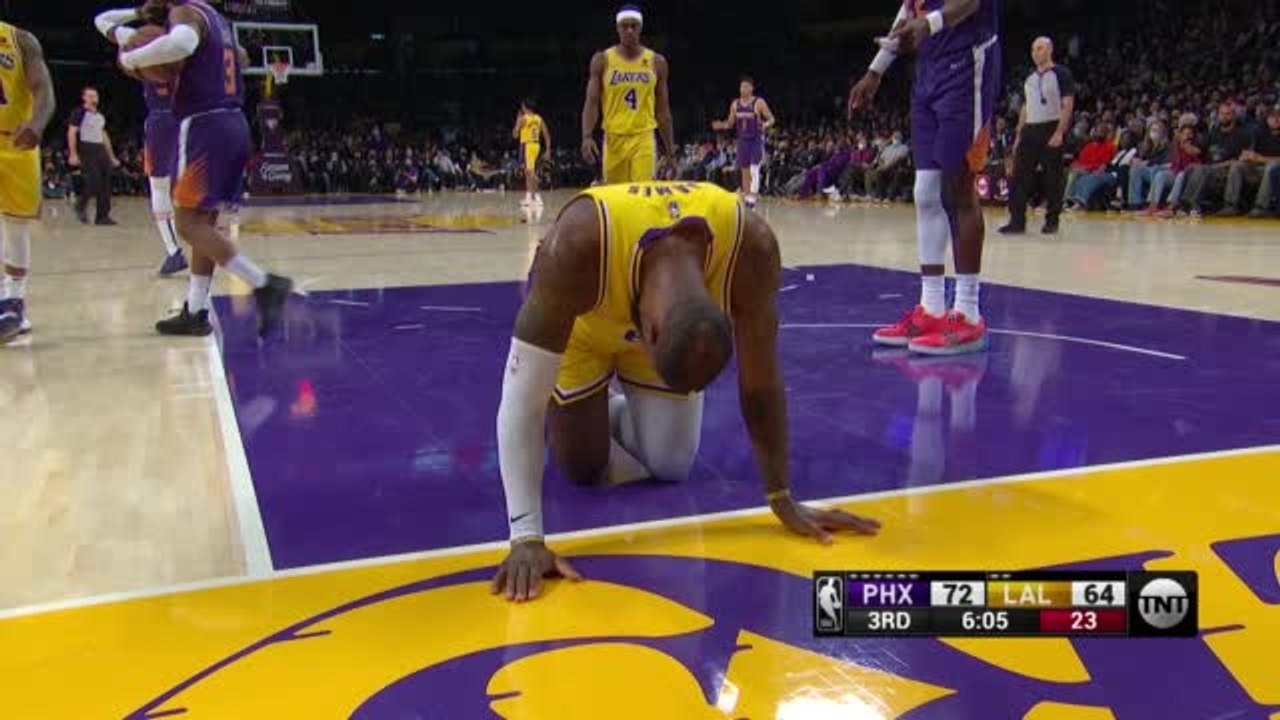 LeBron suffers ankle injury scare against Suns