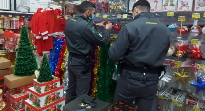 Lodi - Natale Sicuro , finanzieri sequestrano oltre 1 milione di prodotti non conformi (22.12.21)