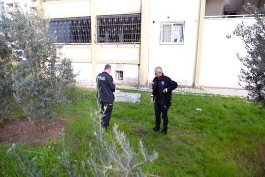 BALKONDAN DÜŞEN 4 YAŞINDAKİ ALYA, AĞIR YARALANDI