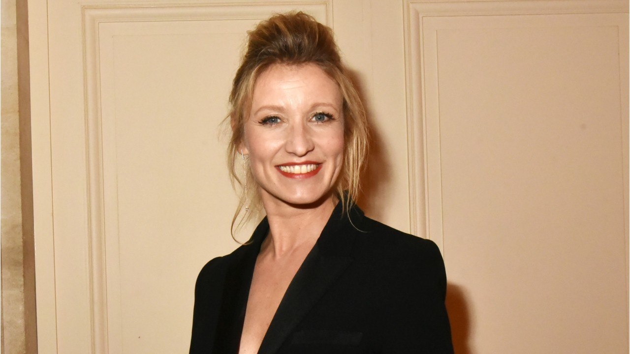 FEMME ACTUELLE - César 2020 : Alexandra Lamy soutient Adèle Haenel mais pas son ex Jean Dujardin, les internautes agacés