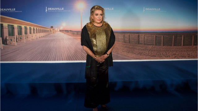 FEMME ACTUELLE - Catherine Deneuve : de mieux en mieux après son AVC et prête à reprendre les tournages