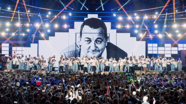 FEMME ACTUELLE - Révélations Sur Les Coulisses Des Enfoirés : “Ça Se Roule Des Pelles, Ça Va De Chambre En Chambre...” (3)