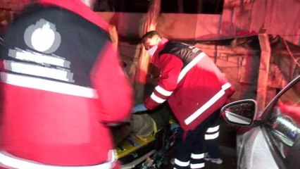 İSTANBUL-ESENYURT'TA TEKSTİL FABRİKASINDA YANGIN-1