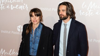 PHOTOS - Charlotte Casiraghi, radieuse aux côtés de son mari Dimitri Rassam au Grand Rex de Paris