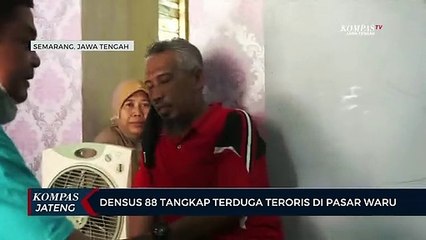 Tim Densus 88 Tangkap Terduga Teroris di Pasar