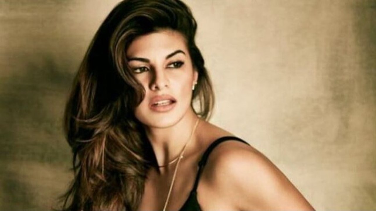 ED rejects Jacqueline's plea over lookout notice; Delhi bans Christmas, New Year parties amid Omicron scare; more