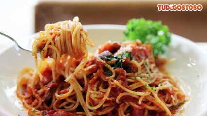 Macarrão com molho rápido