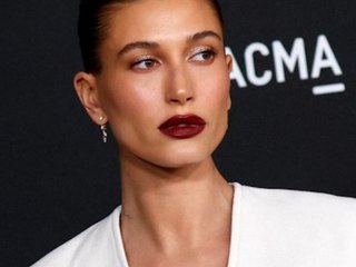 Aussehen wie Hailey Bieber und Bella Hadid: Dieser Hut ist angesagt!