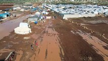 رحلة البحث عن الدفء المفقود في مخيمات النازحين في شمال غرب سوريا