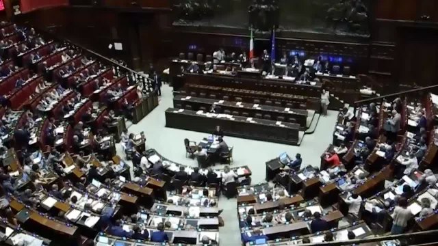 Passa manovra da 32 miliardi, Superbonus senza tetto Isee