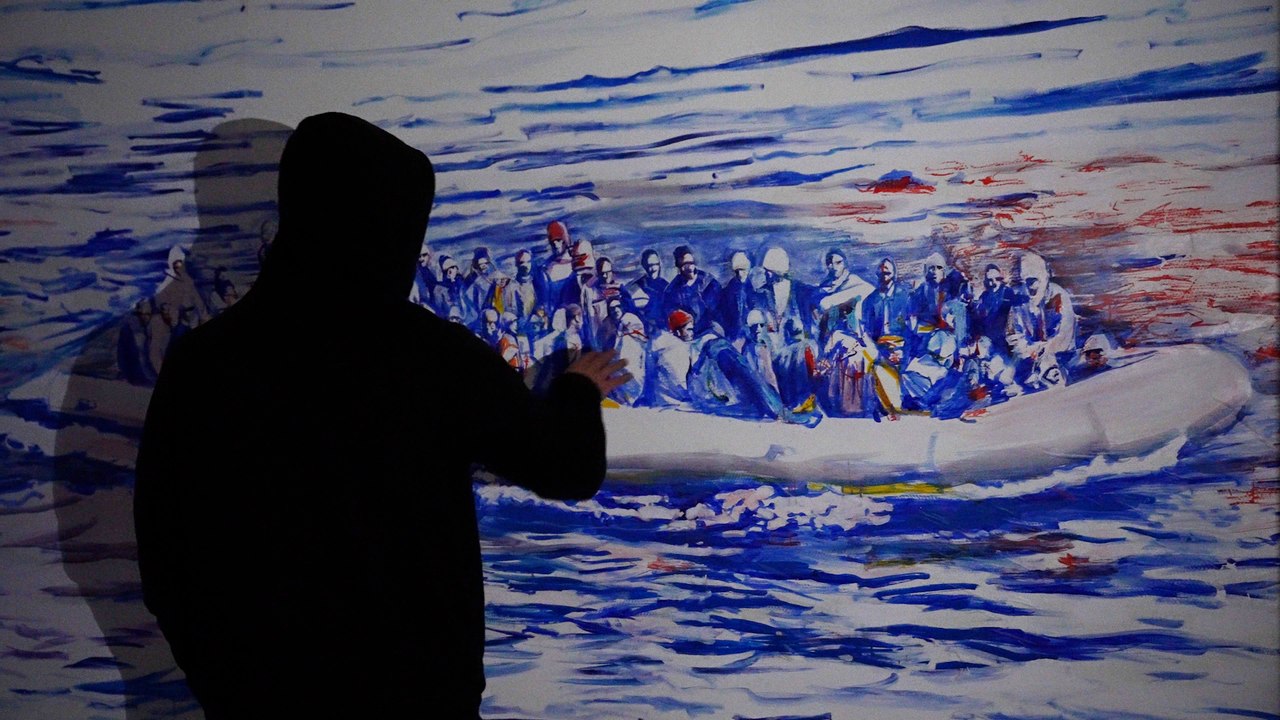 Un immeuble parisien squatté et transformé en galerie d'art par un collectif d'artistes