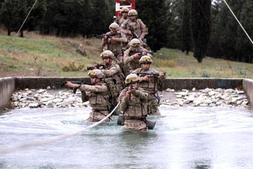 Son dakika haberleri! Jandarma komandoların nefes kesen eğitimi