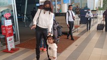 Shilpa Shetty बेटी Samisha के साथ Mumbai Airport पर हुईं Spott, ऐसे दिए दोनों ने पोज़ | FilmiBeat