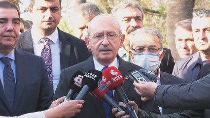 Télécharger la video: Kılıçdaroğlu, Adana'da basın mensuplarının sorularını yanıtladı