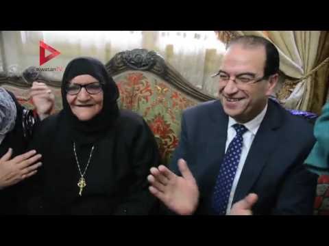 محافظ الدقهلية يلتقى الحاجة سبيلة المتبرعة بثروتها لـ تحيا مصر