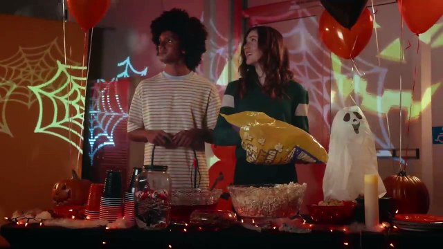 Chicken Girls Saison 7 - Bande-Annonce (EN)