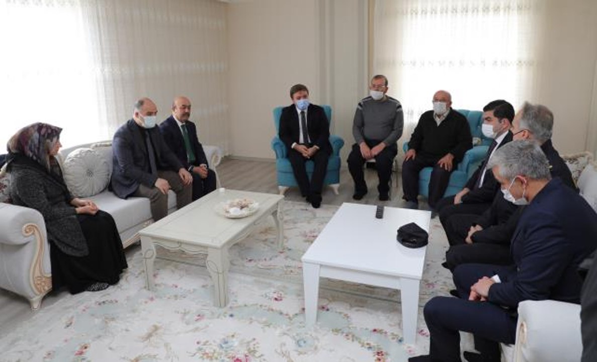 Vali Hamza Aydoğdu, öğretmeni tarafından darbedilen öğrenci ve ailesini ziyaret etti