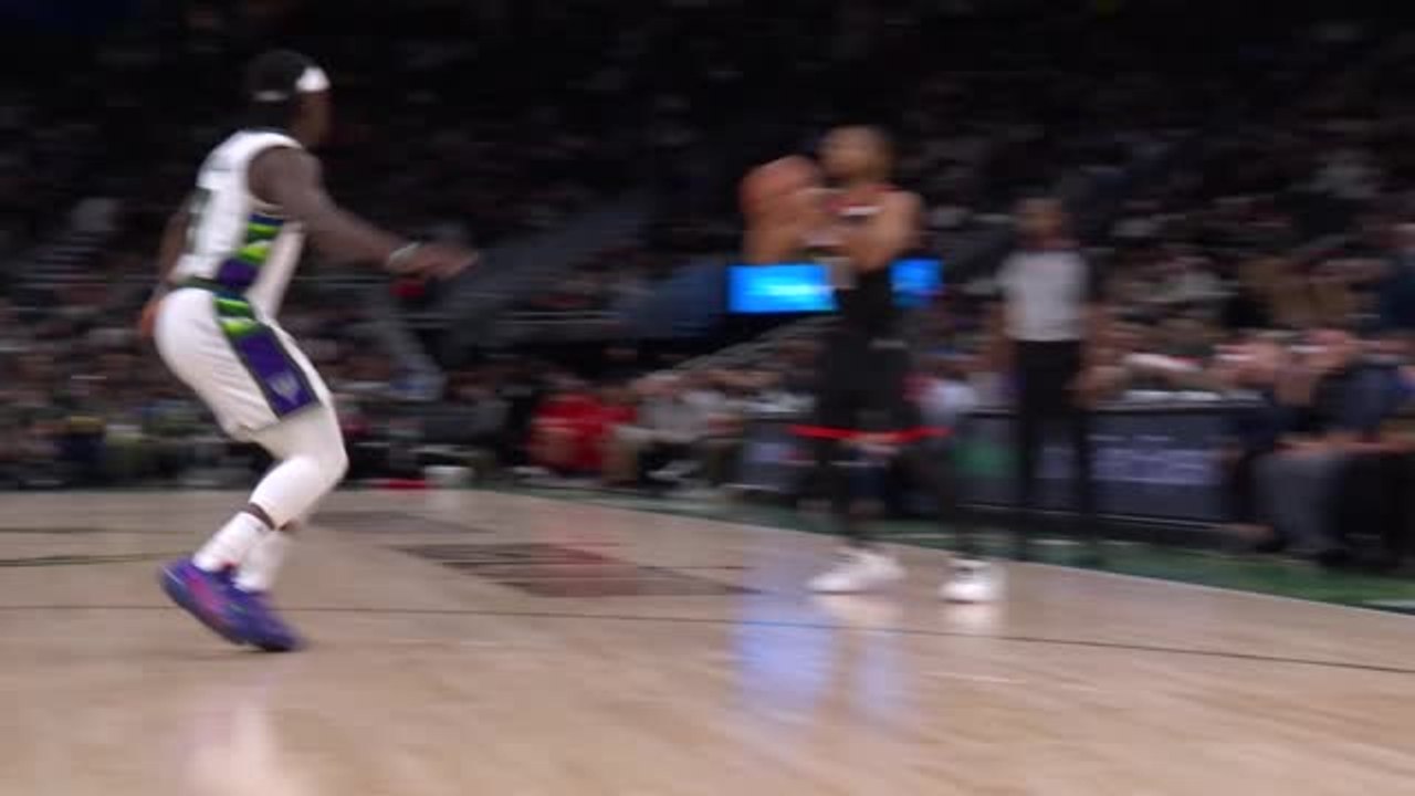 Highlights: Wood mit Monster-Dunk bei Niederlage