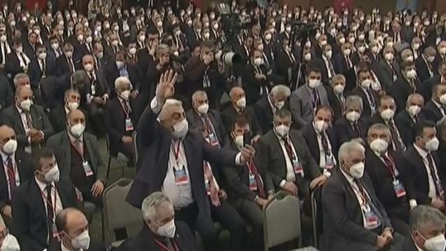 Cumhurbaşkanı Erdoğan, Mezarım biraz daha büyük olacak dedi, salondakiler dua ile karşılık verdi