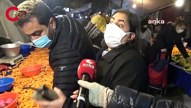 Akşam pazarına gelen yurttaşlar isyan etti: İnsanları kandırmanın anlamı yok, açlıktan ölüyoruz