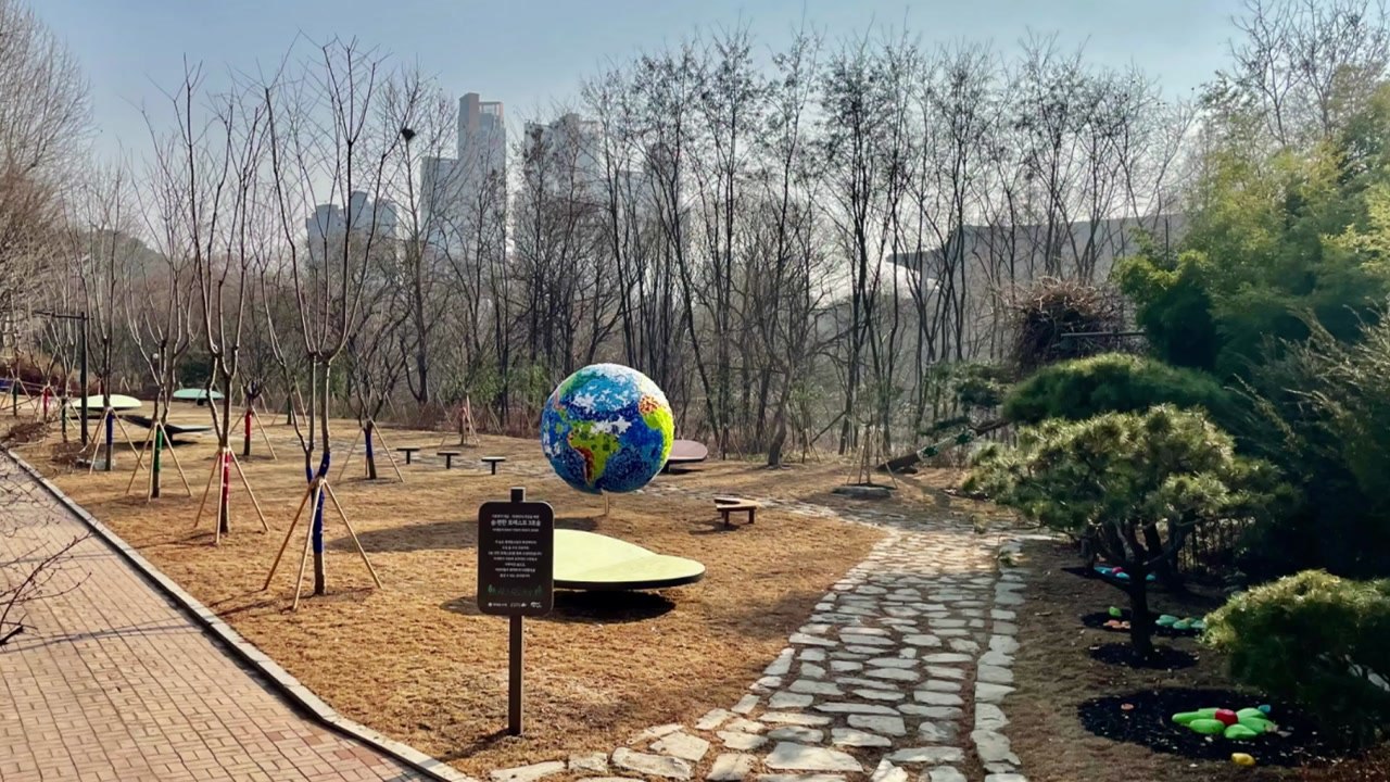 [서울] 서울어린이대공원에 나무 1천 그루 '미세먼지 제로 피크닉 존' / YTN