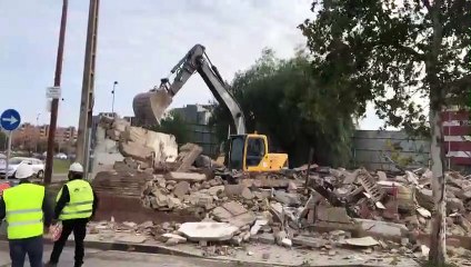 Urbanismo procede a la demolición de los inmuebles de la plaza Benigno Lacort en el entorno de Hipercor