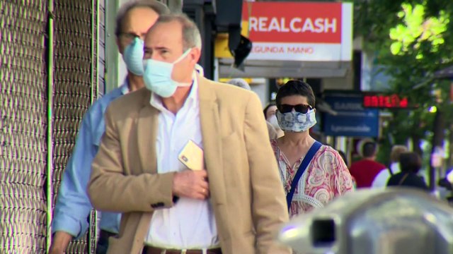 La vuelta del uso de la mascarilla en exteriores centra la actualidad política