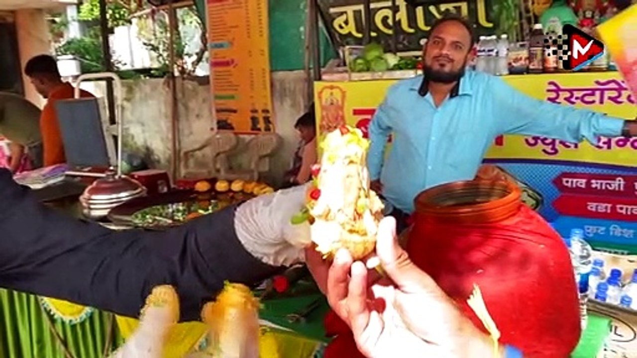 ফুচকার নাম ‘বাহুবলী’!