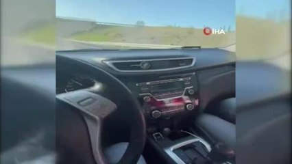 Kimyasal madde taşıyan tankerin devrildiği an kamerada