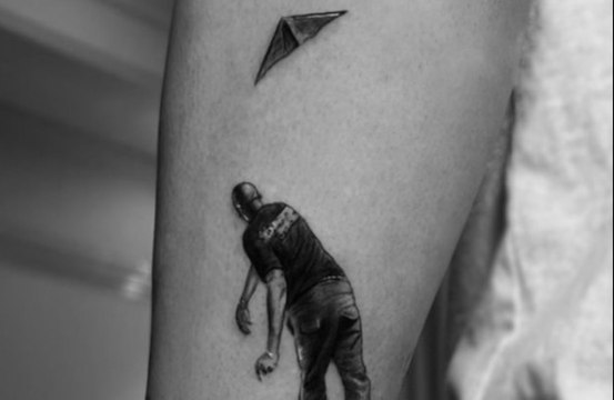 Drake gets Virgil Abloh tattoo in tribute to the late fashion icon