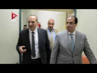محافظ الدقهلية يزور عميد "التربية الرياضية" بعد إصابته بإعياء