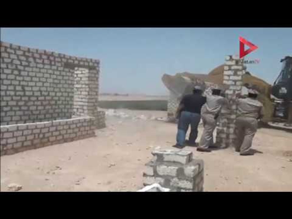 محافظ قنا يقود حملة مكبرة لإزالة التعديات على أراضي أملاك الدولة