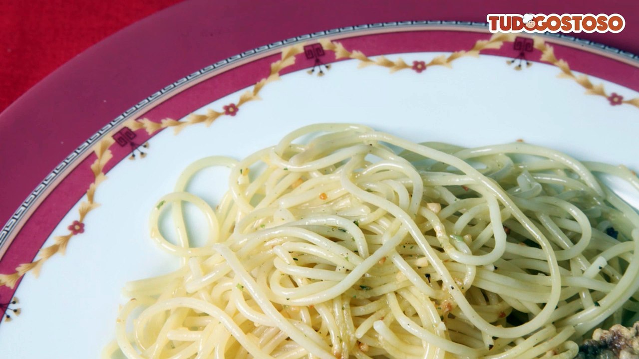 Macarrão na manteiga