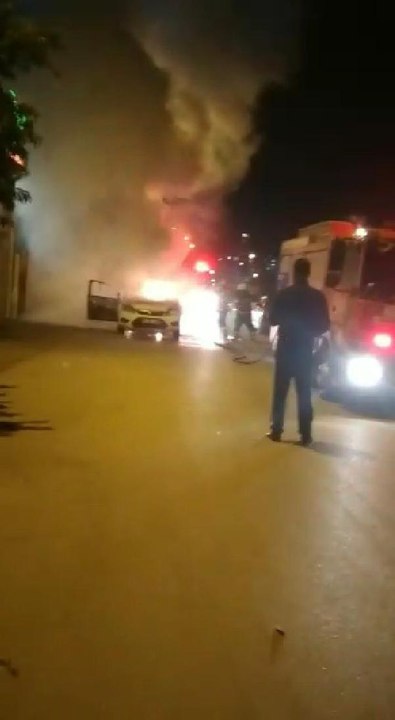 İCRALIK OTOMOBİLİNİ YAKIP, KULLANILMAZ HALE GETİRDİ