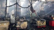 Veja a destruição do Fort Atacadista após incêndio em Florianópolis
