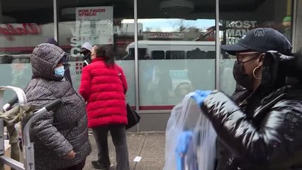 Kovid-19 vakalarının arttığı New York'ta ücretsiz test kiti dağıtıldı